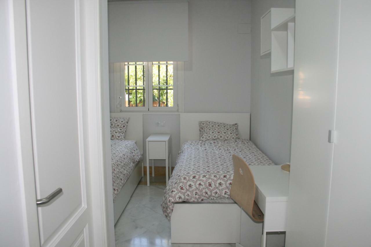 Colegio Mayor Careu - Women Only - University Community Siviglia Esterno foto